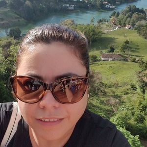 Meet your Posher, Paula andrea